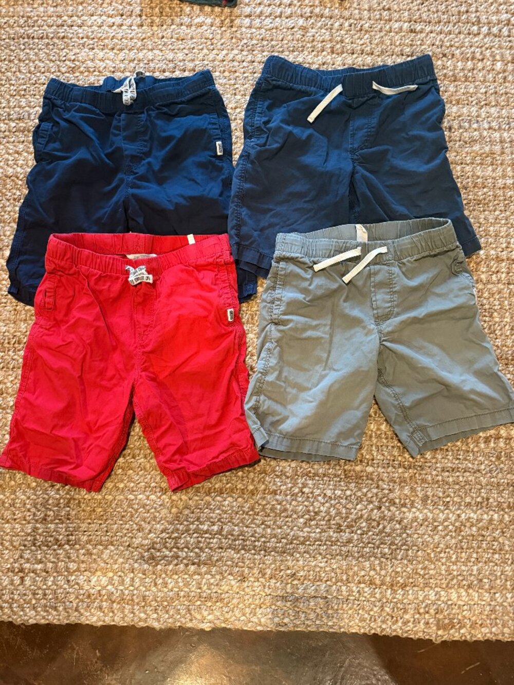 4 pair of boys shorts - Size: 8/10